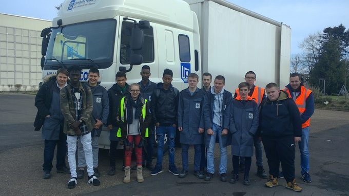 Rencontre entre les élèves de CAP Opérateur(rice) Logistique et les élèves de CAP Conduite Routière du LP Léonard de Vinci – Mayenne